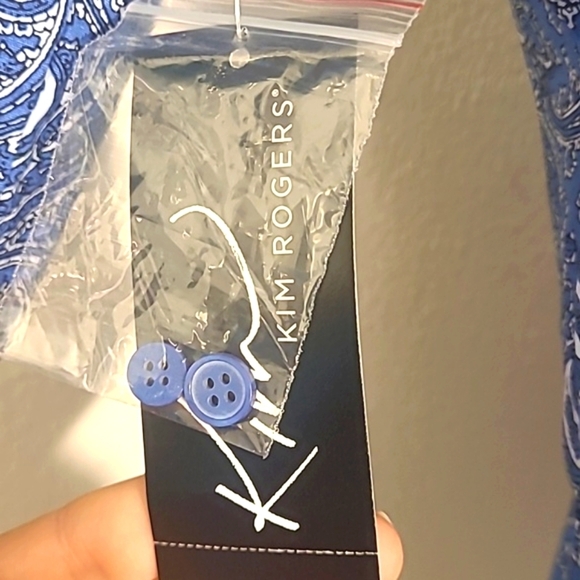 Paisley Bandana Button Up blouse print Cotton Stretch Short Sleeve Cuffs NWT - Picture 3 of 8